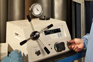 活塞式(shi)壓力(li)計(ji) 活塞式(shi)壓力(li)計(ji)